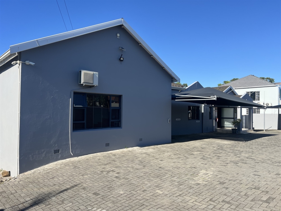 Commercial Property for Sale in Vincent Eastern Cape